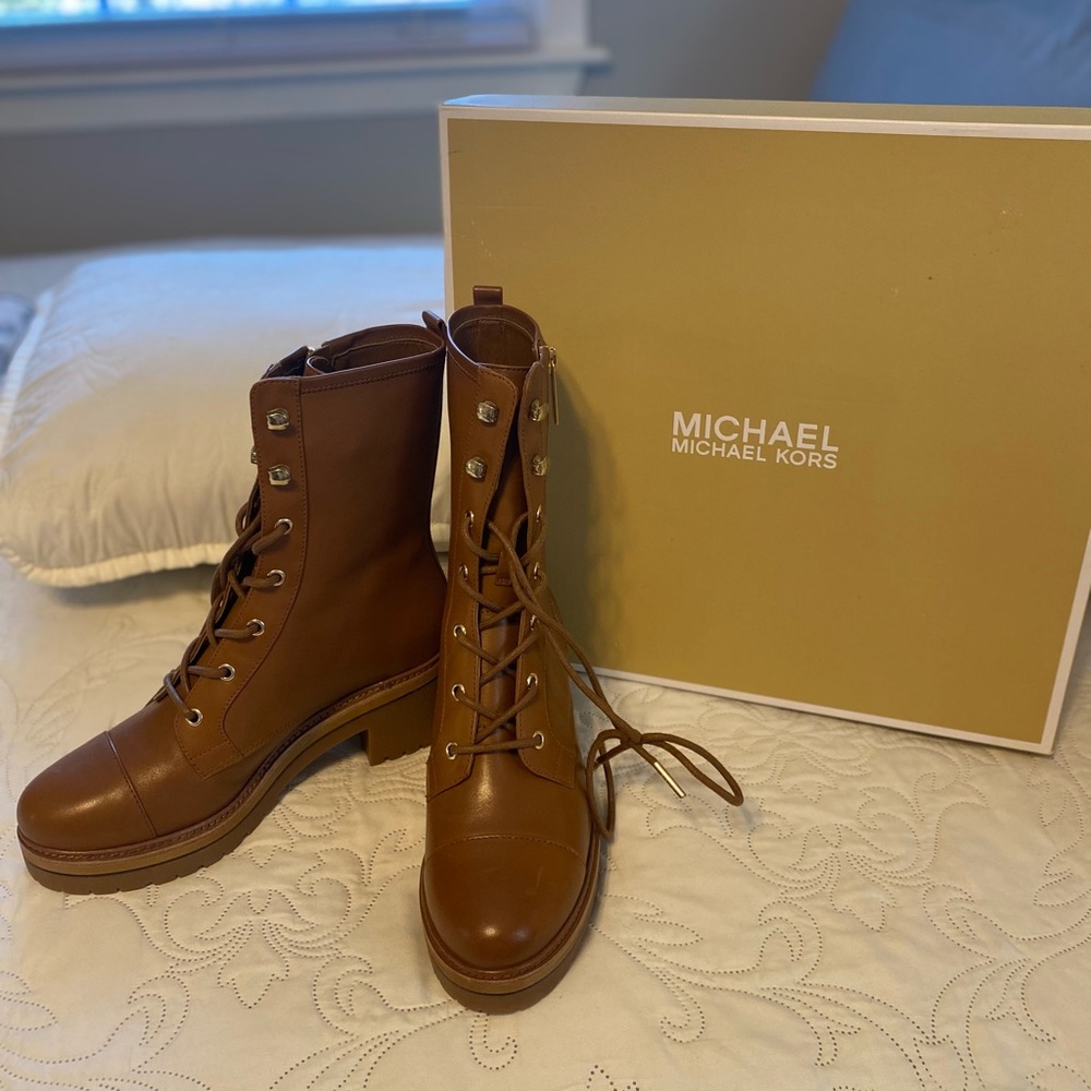 MICHAEL KORS Anaka Leather Combat Boot - Picture 3 of 7